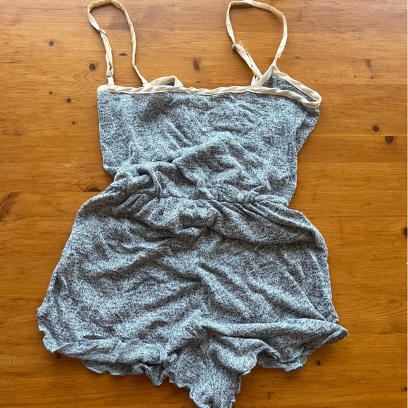 Heather grey shorts romper - Picture 5 of 5